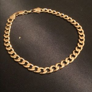 18k gold plated Cuban link bracelet 8.5”